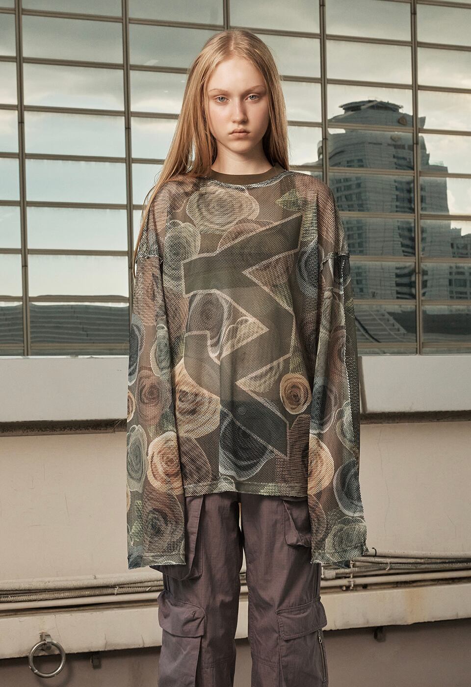 ROSE MESH OVERSIZED T-SHIRT