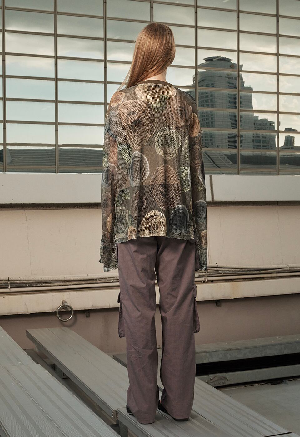 ROSE MESH OVERSIZED T-SHIRT