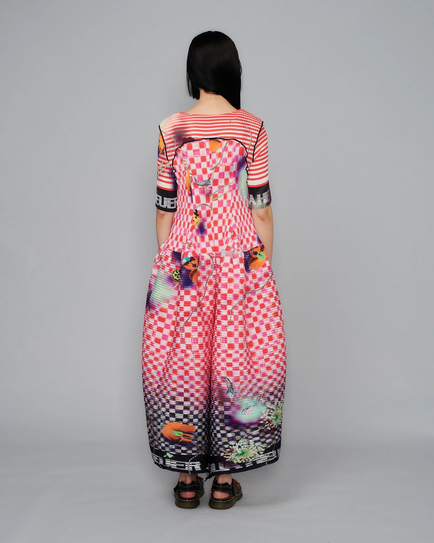 HANDLPLEATED UMA DRESS IN LOTHAR