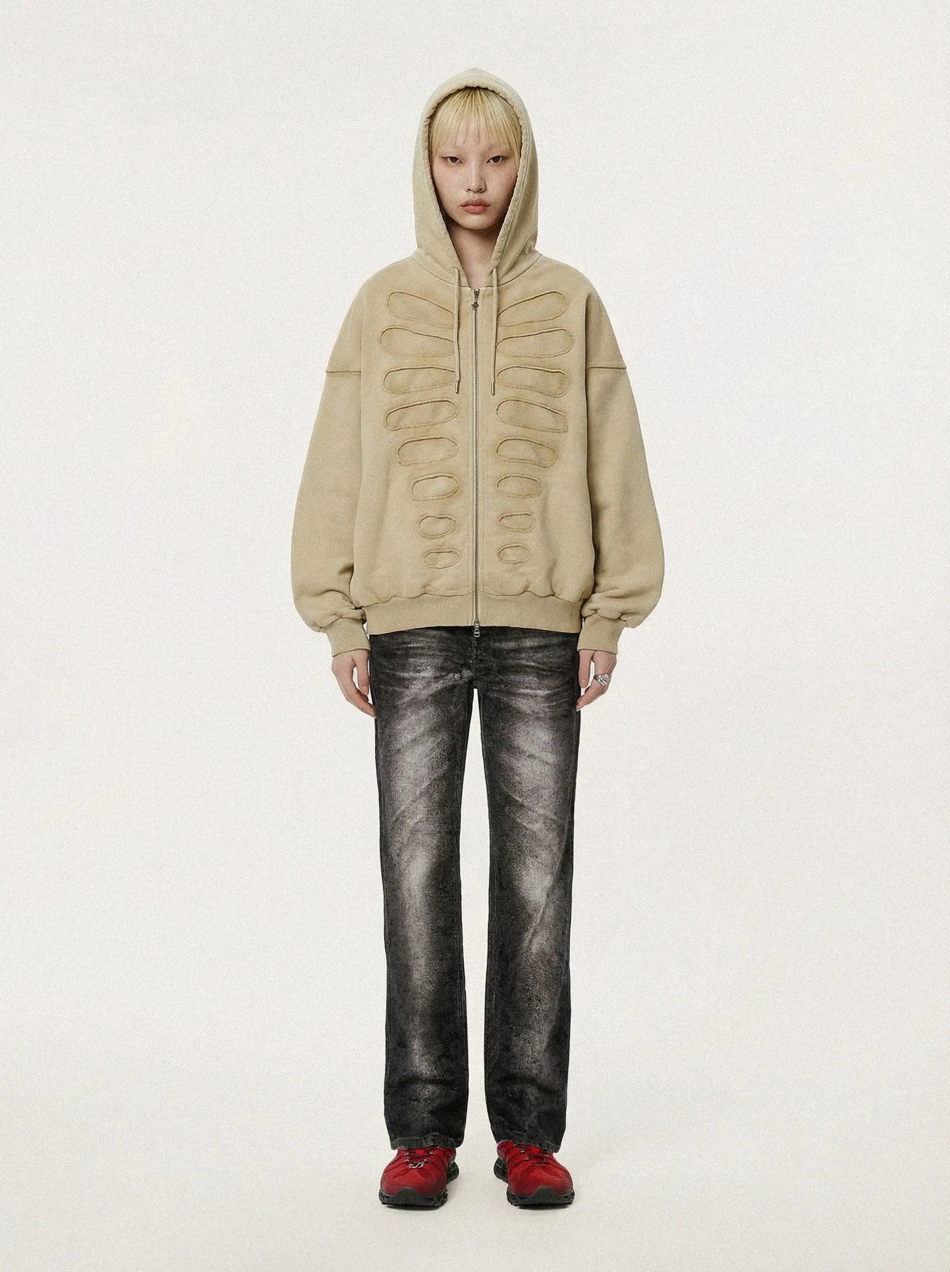 Shoulderless hoodie cut-out
