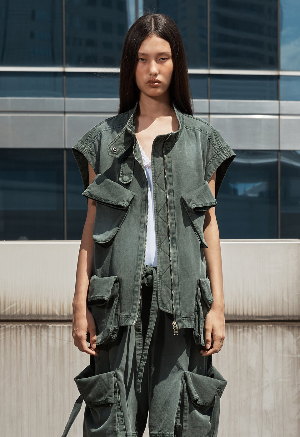 CARGO POCKET FIELD VEST