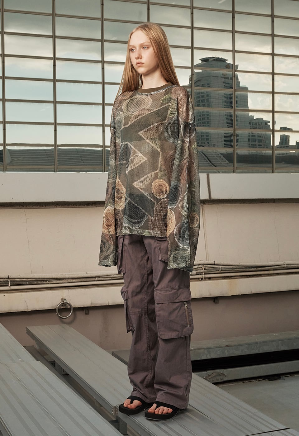 ROSE MESH OVERSIZED T-SHIRT