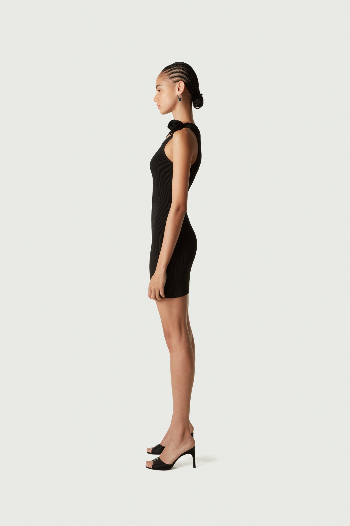ASYMMETRIC FLOWER KNIT MINI DRESS