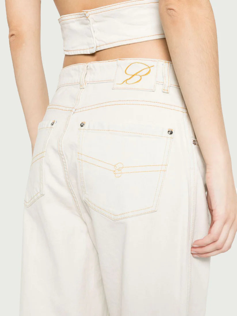 WHITE BOYFRIEND JEANS