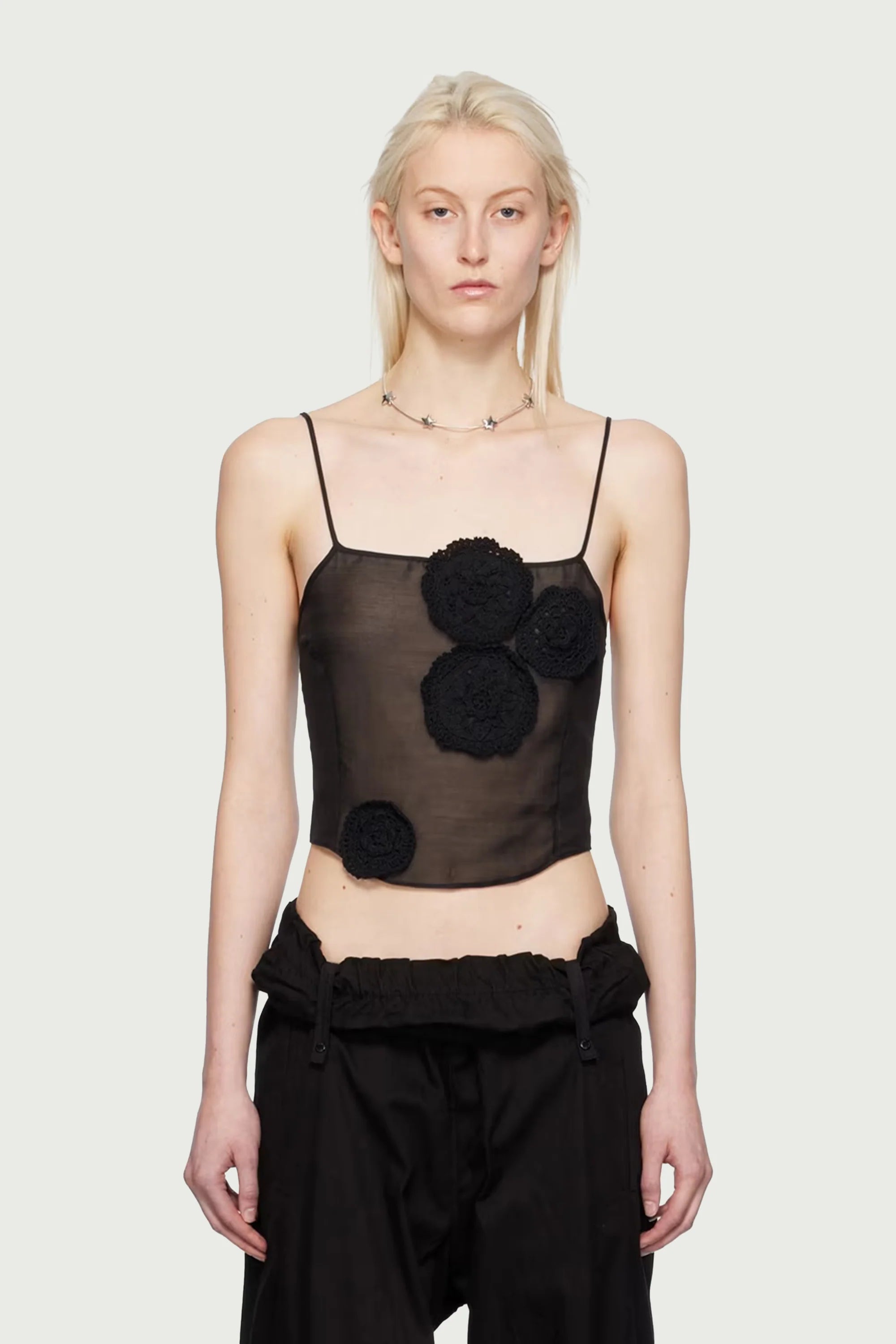 FLOWER APPLIQUÉ SHEER TOP BLACK