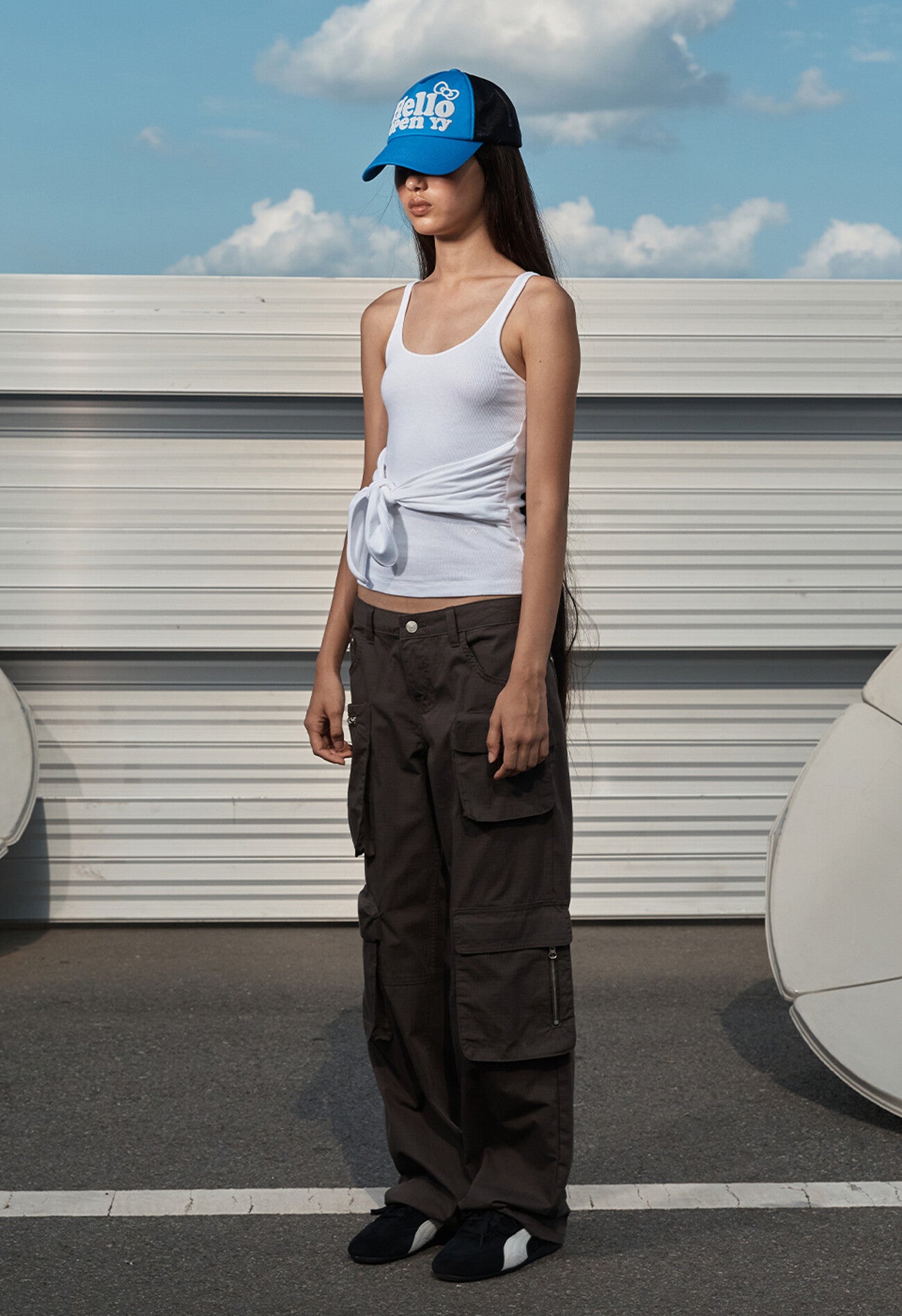 KNOTTED SLEEVELESS WHITE