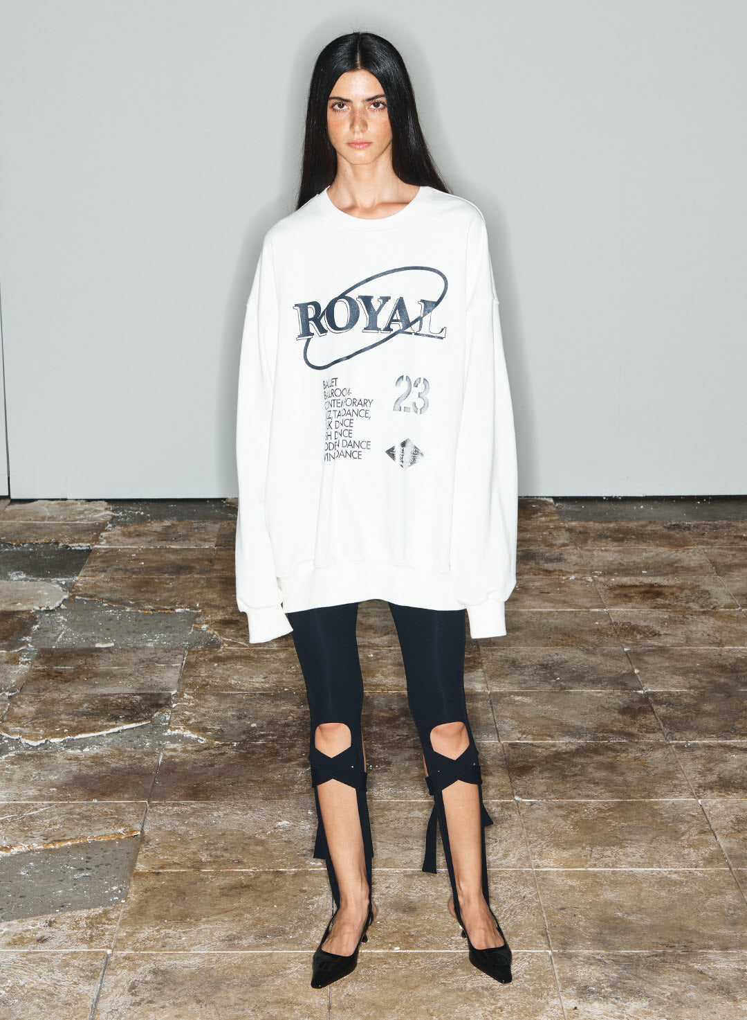 ROYAL LETTER SWEATSHIRT