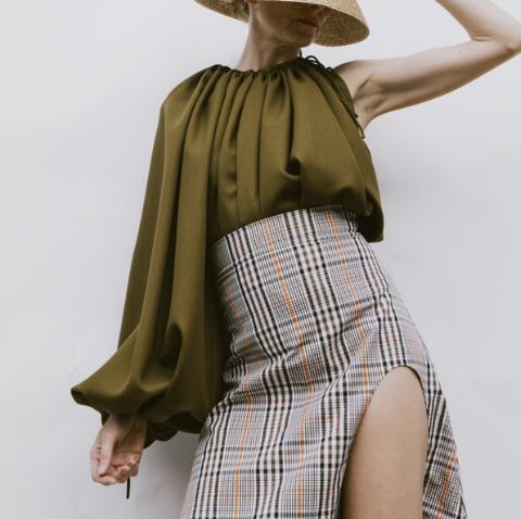 One-Sleeve Voluminous Top