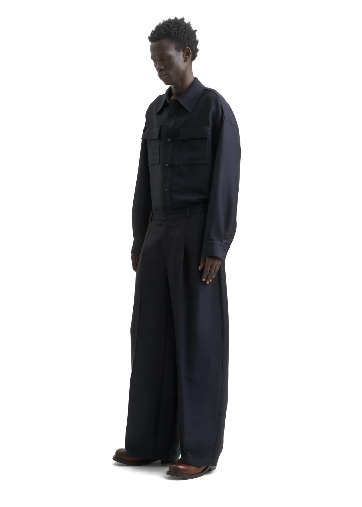 PLEATED WIDE TROUSER