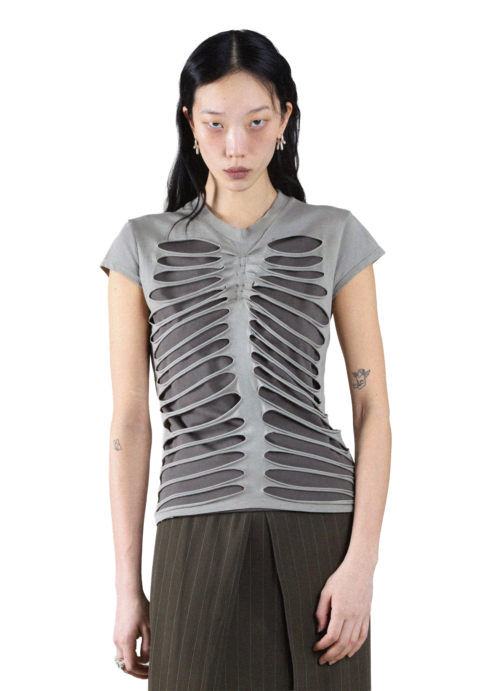 TILDE CUT-OUT TOP