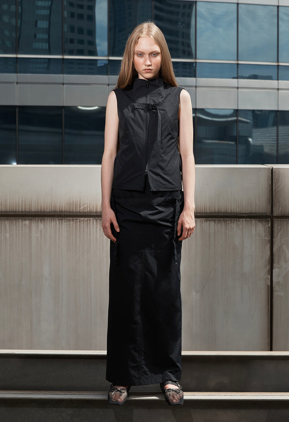 STRAP-LAYERED MAXI SKIRT BLACK