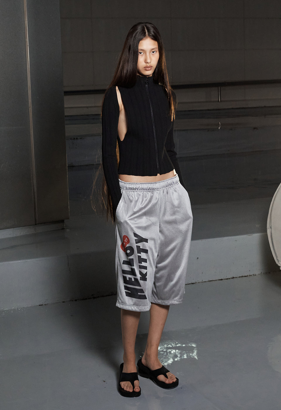 PLEATED ZIP KNIT VEST BLACK