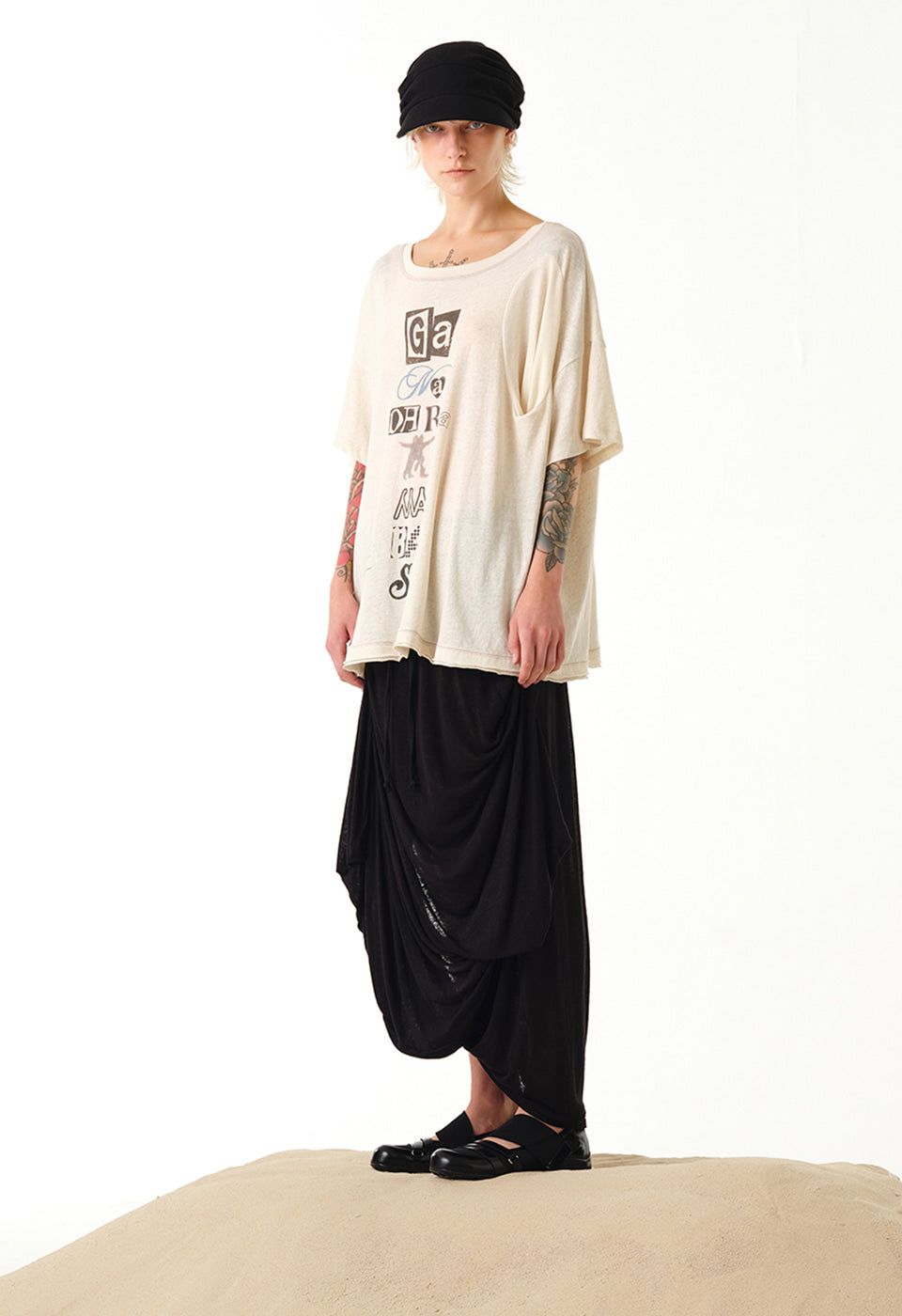 CROSS BAND MESH FLATS