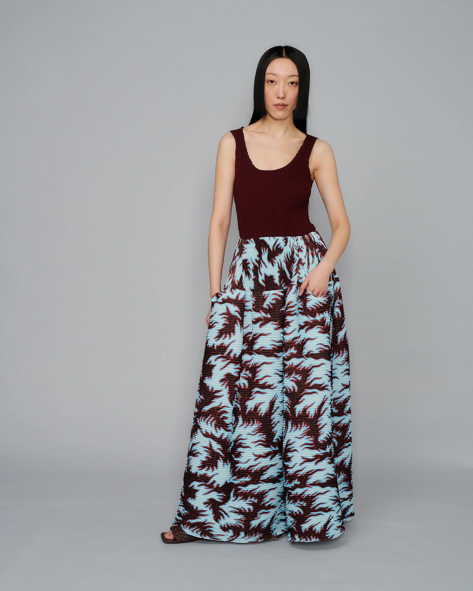 HANDPLEATED KENZA SKIRT IN GRISU