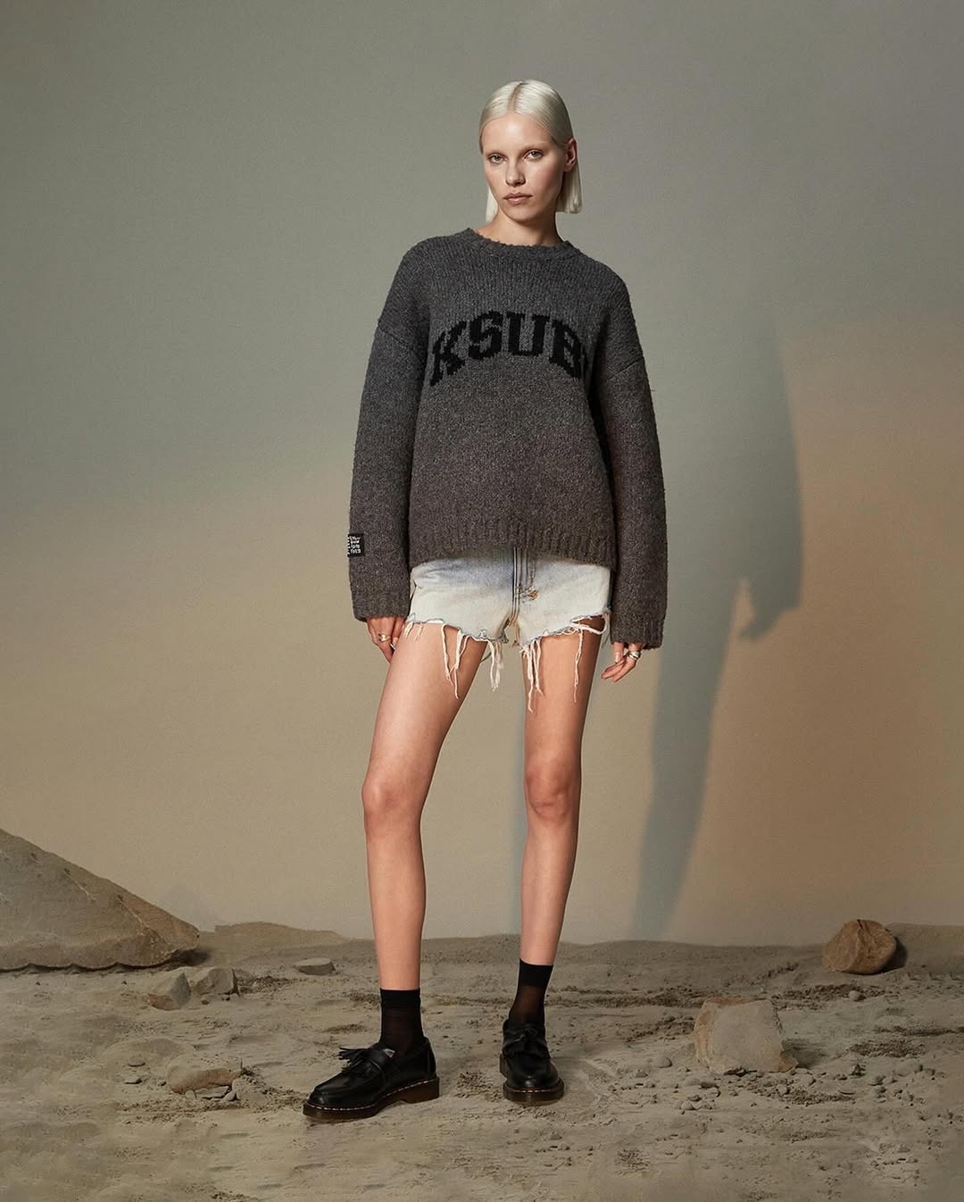 MOMENT SWEATER CHARCOAL