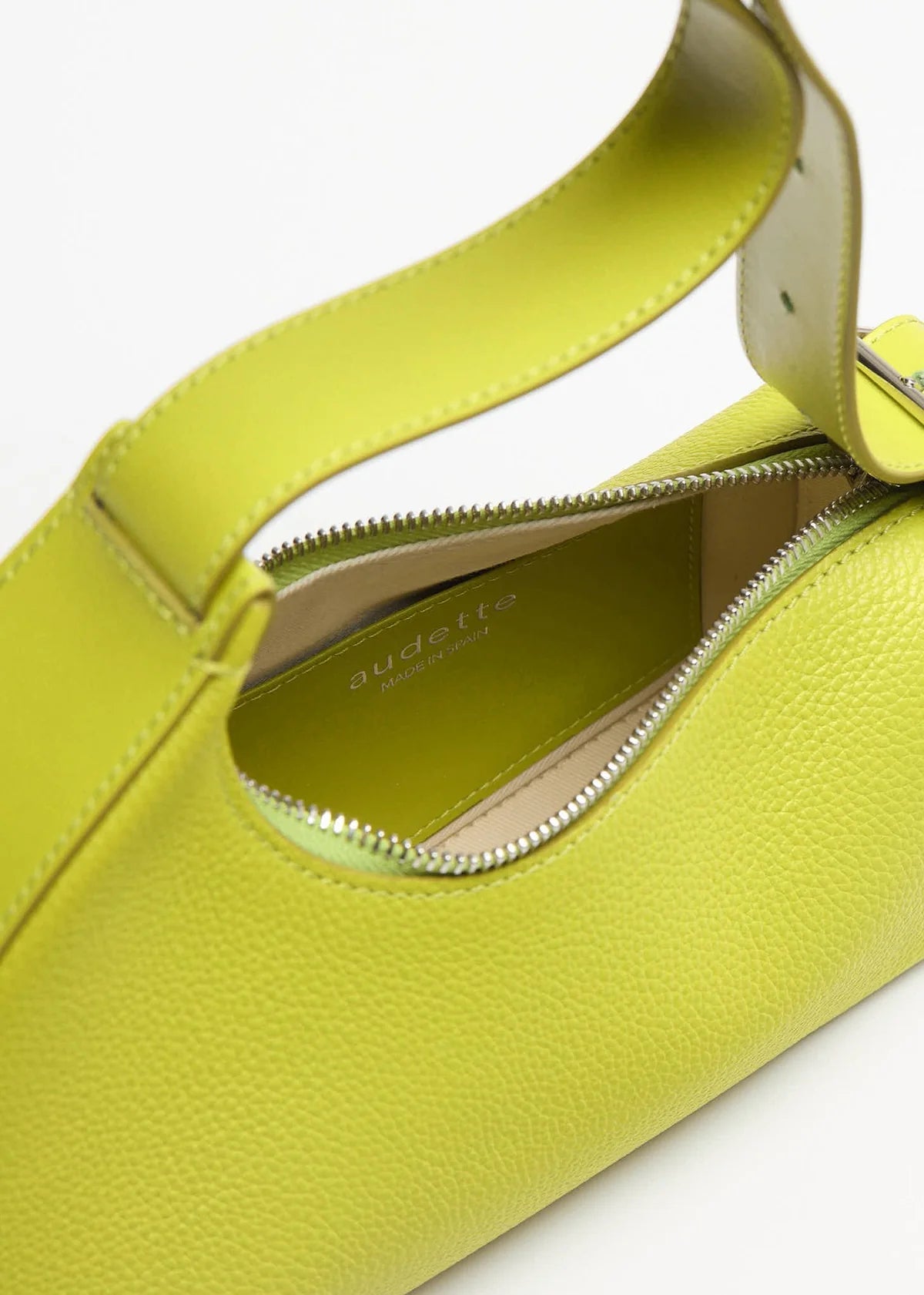 Petit Gondol Pistache Grained