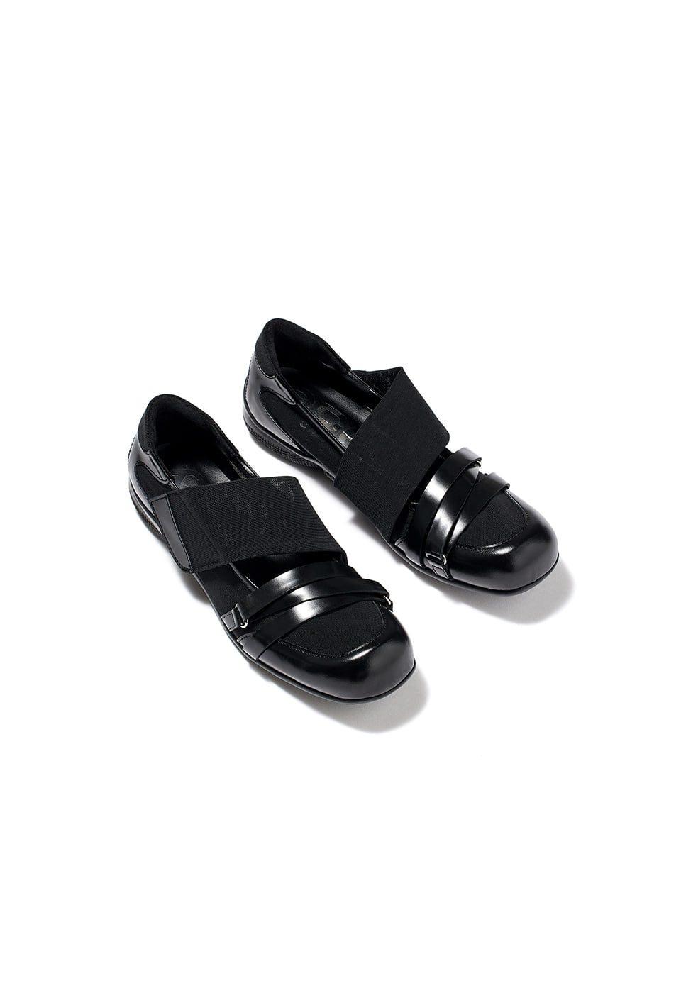CROSS BAND MESH FLATS