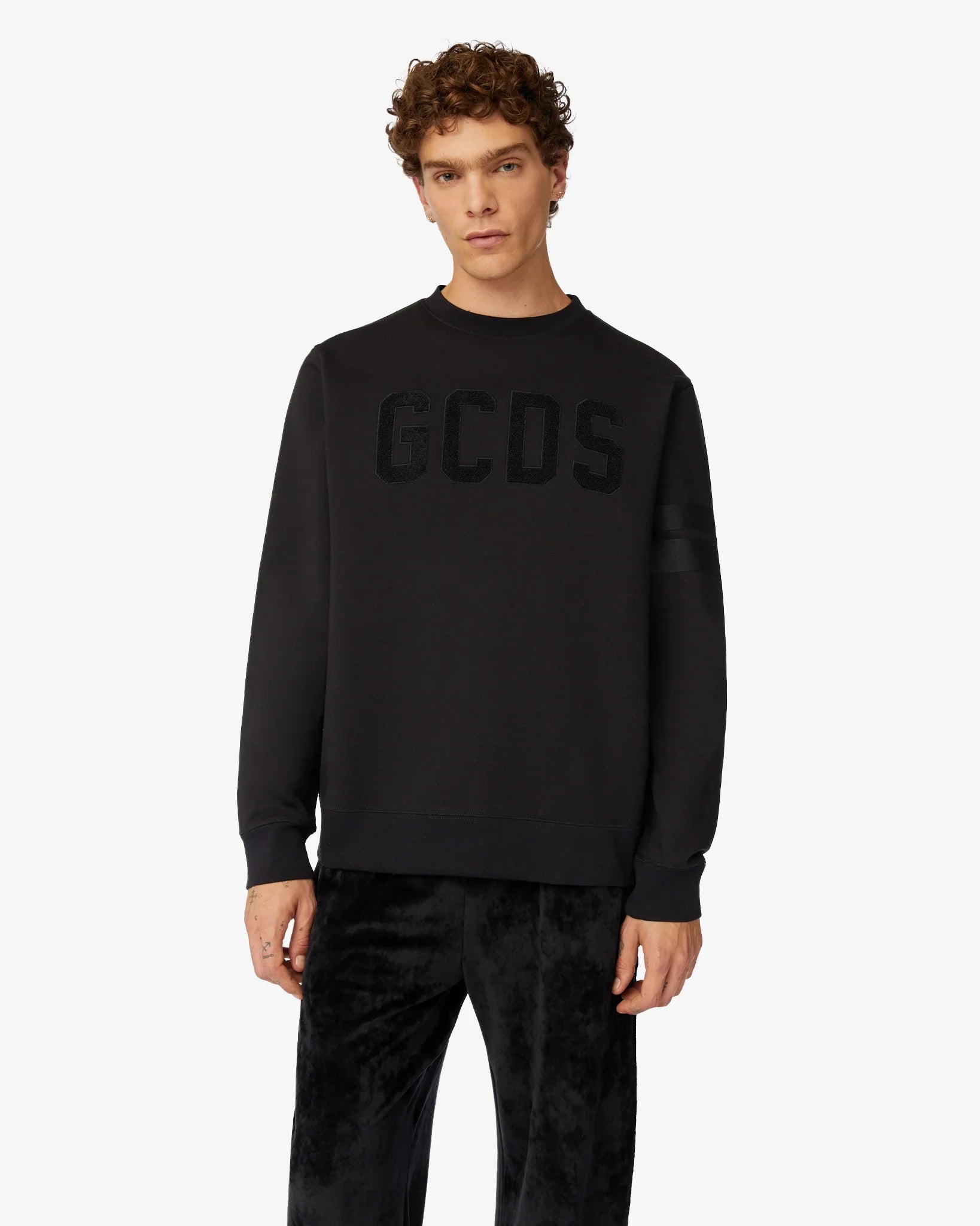 GCDS LOGO VELVET CREWNECK