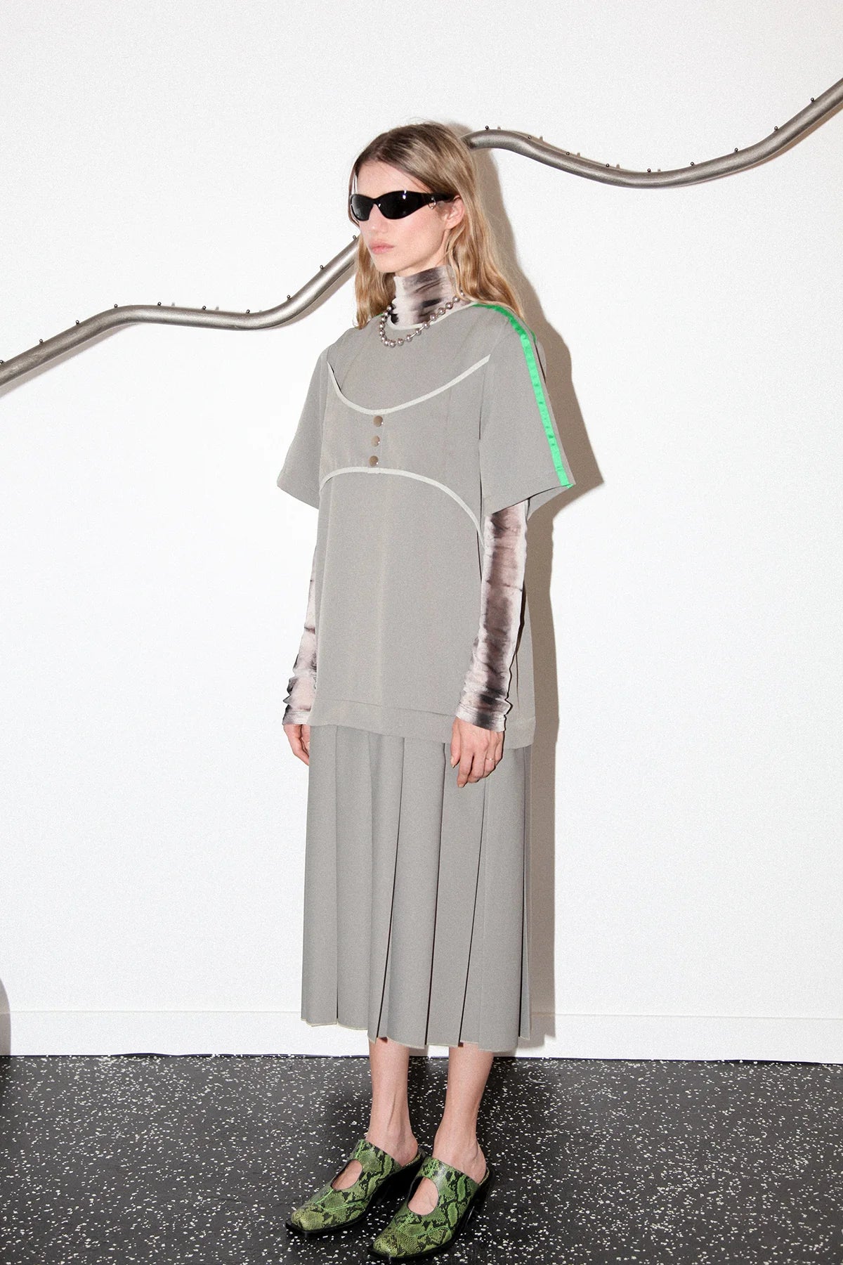 BOX PLEAT DRESS - ASH