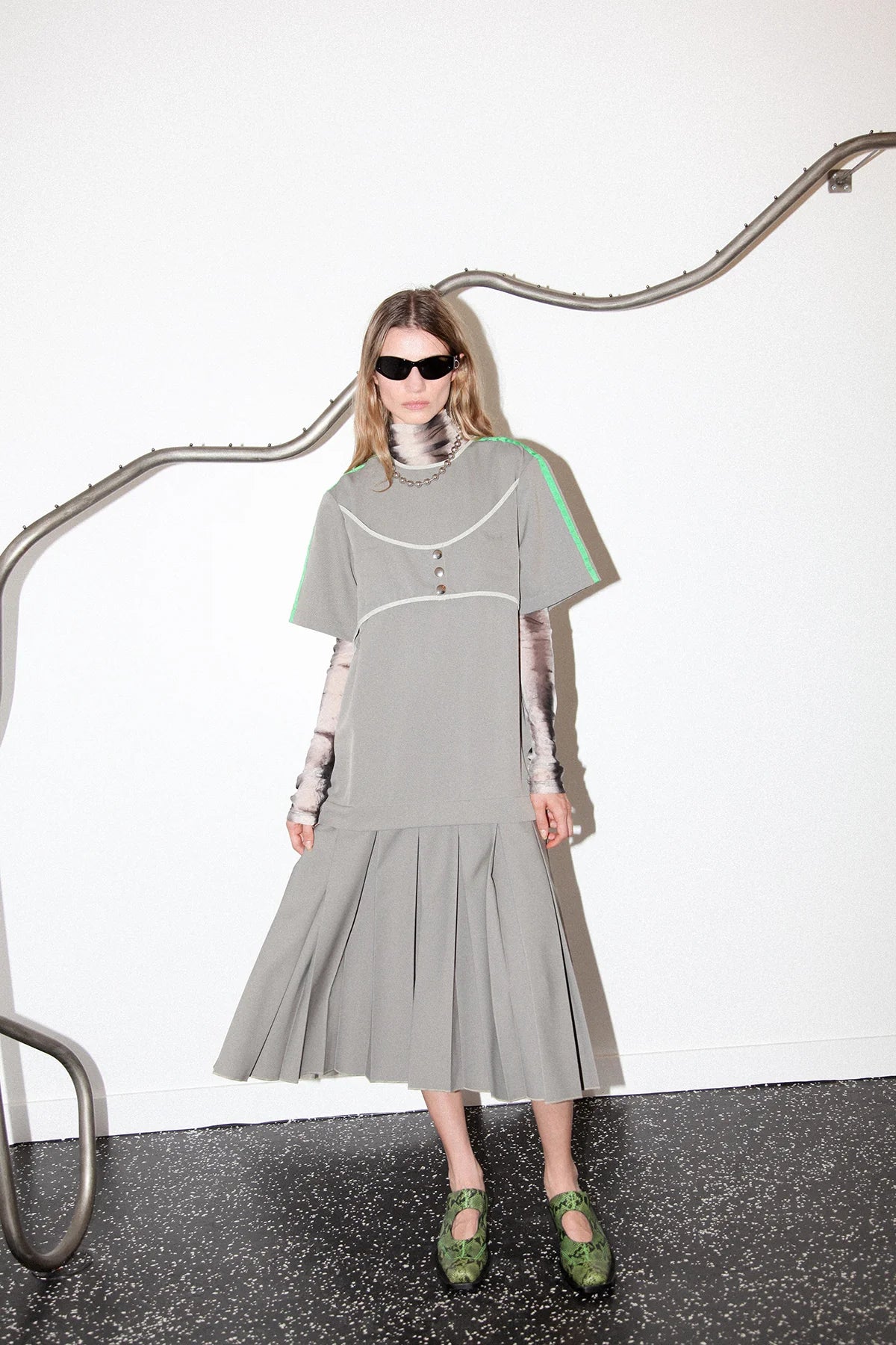 BOX PLEAT DRESS - ASH