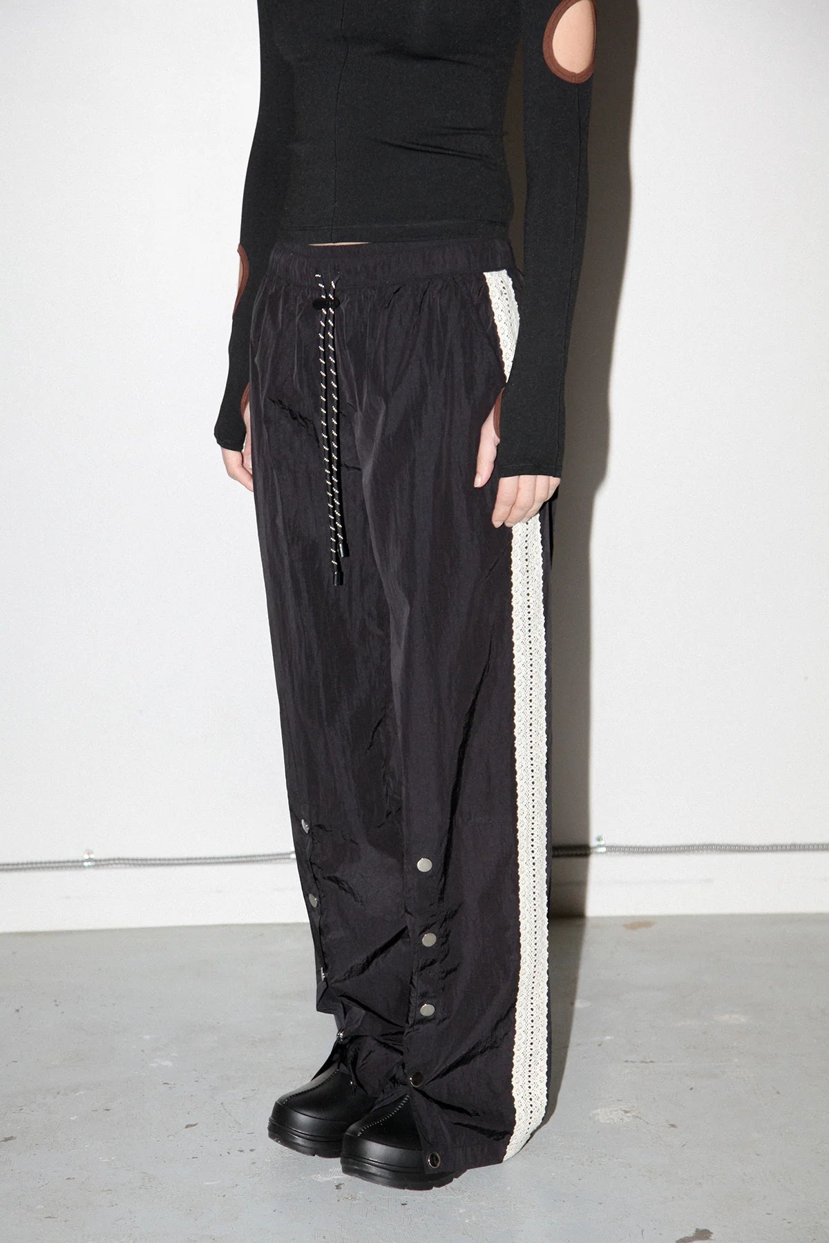 SPLIT TRACK PANT