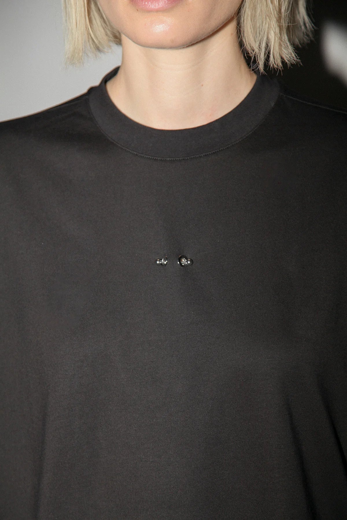 CONTRAST LONG SLEEVE BOX TEE - BLACK & WHITE