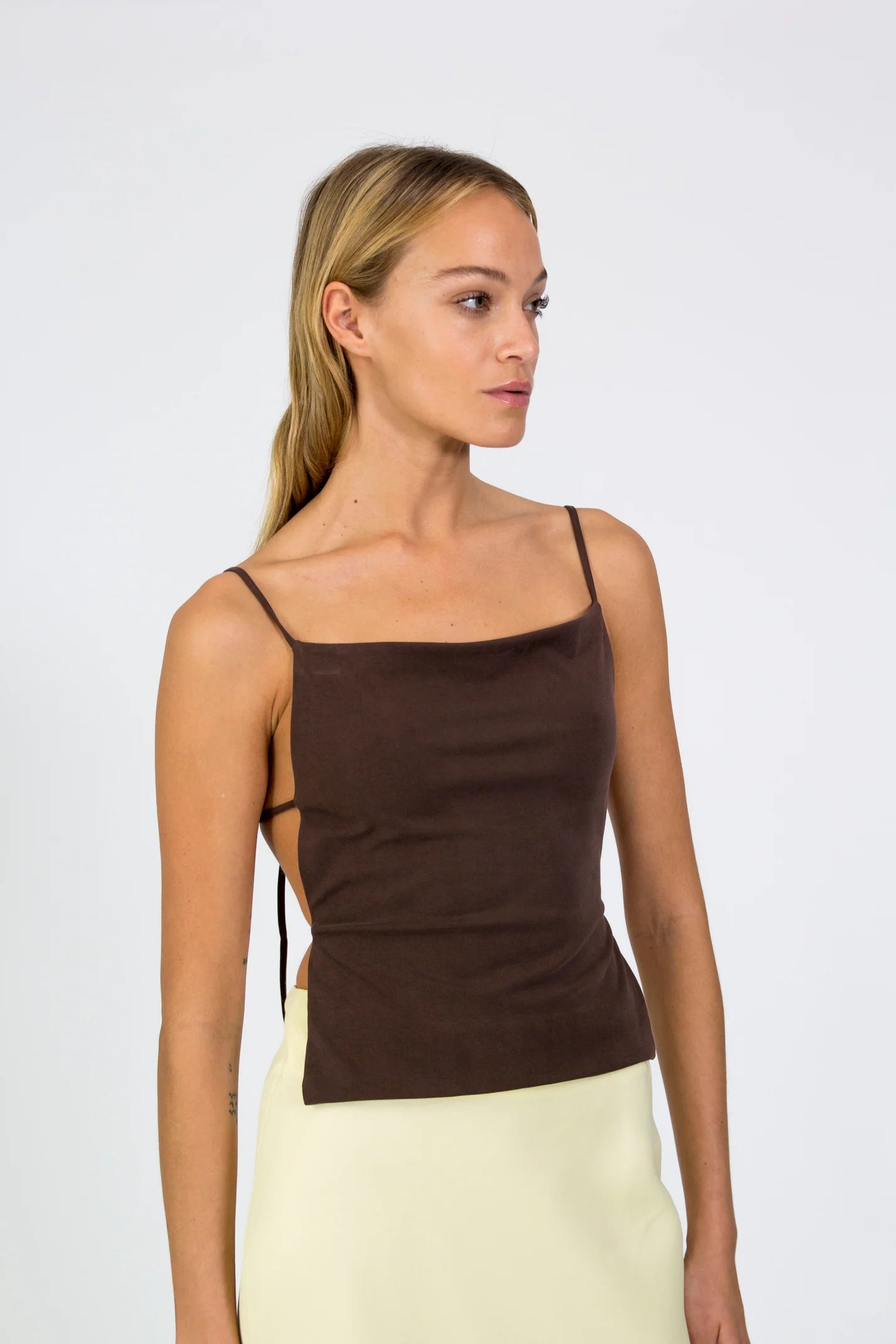 AKTIO TOP - BROWN