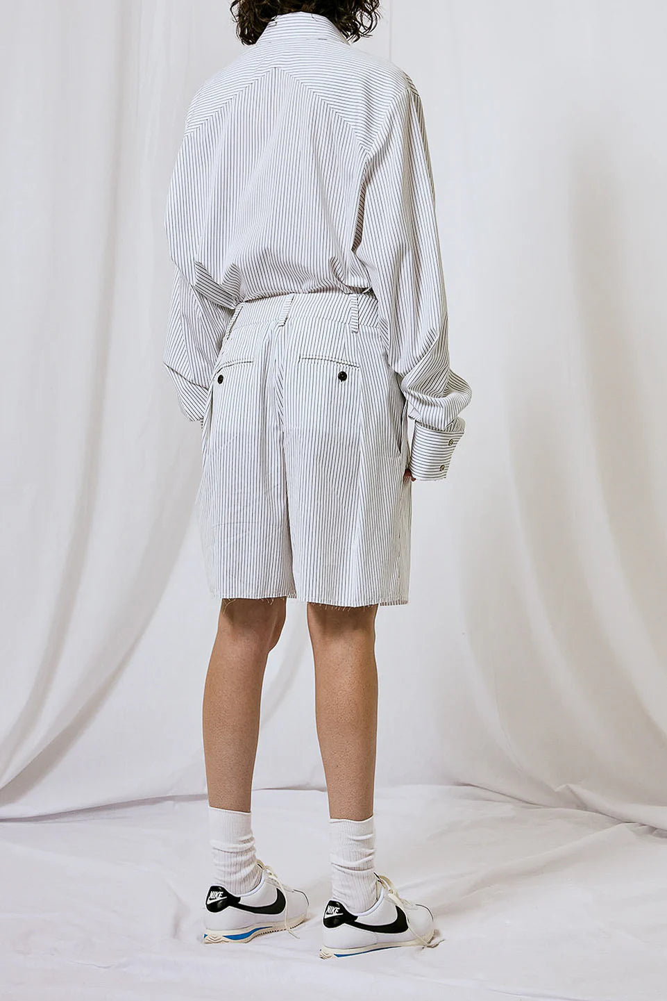 CUT COLLAR SHIRT