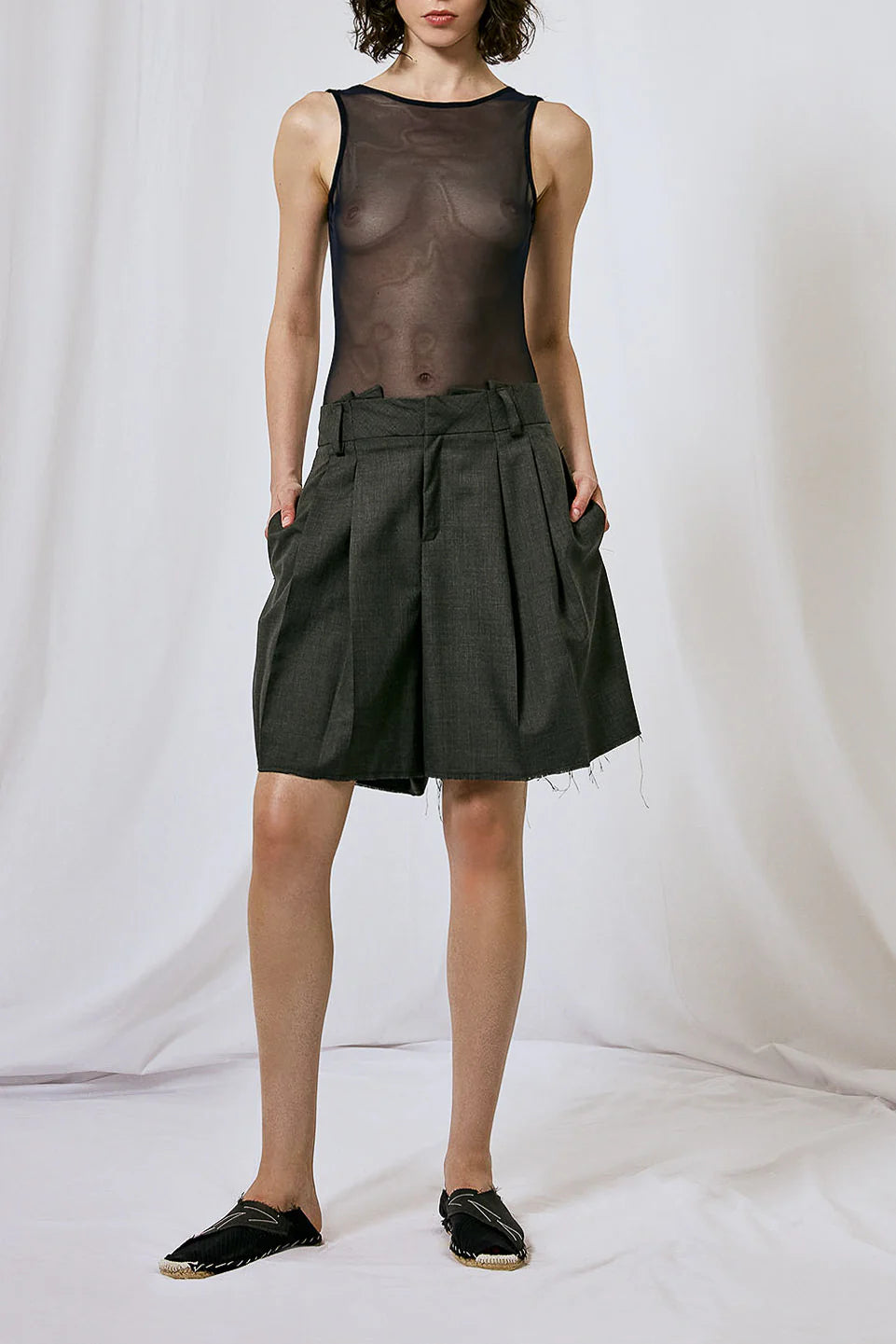 TAILORED BERMUDA SHORTS