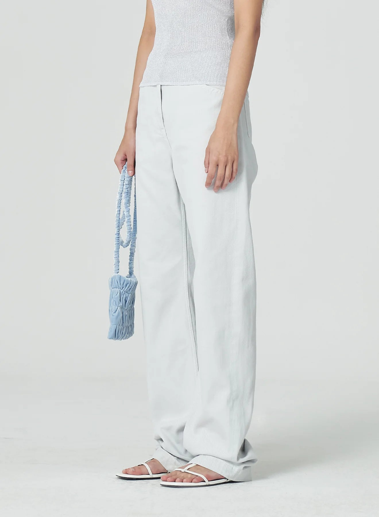 STRAIGHT FIT JEANS