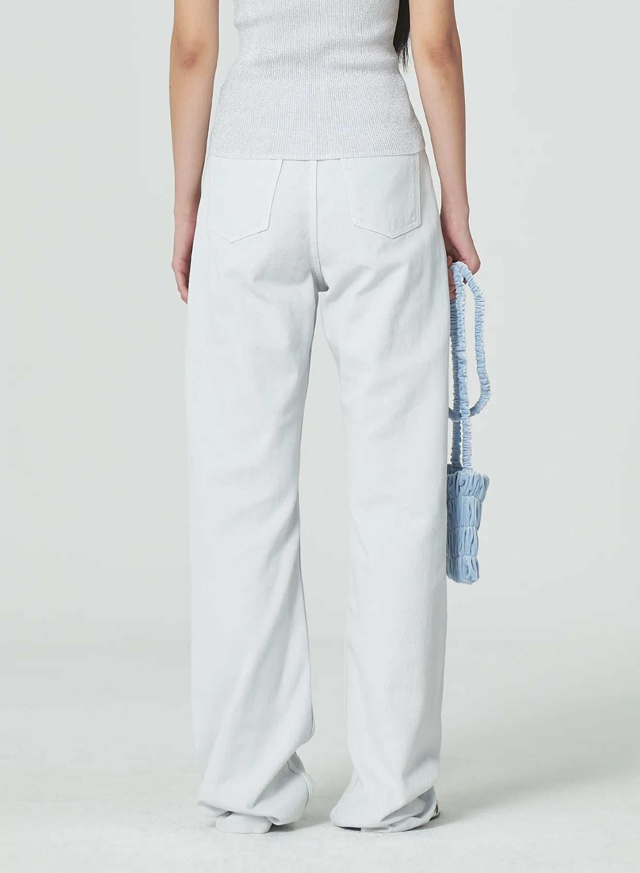 STRAIGHT FIT JEANS