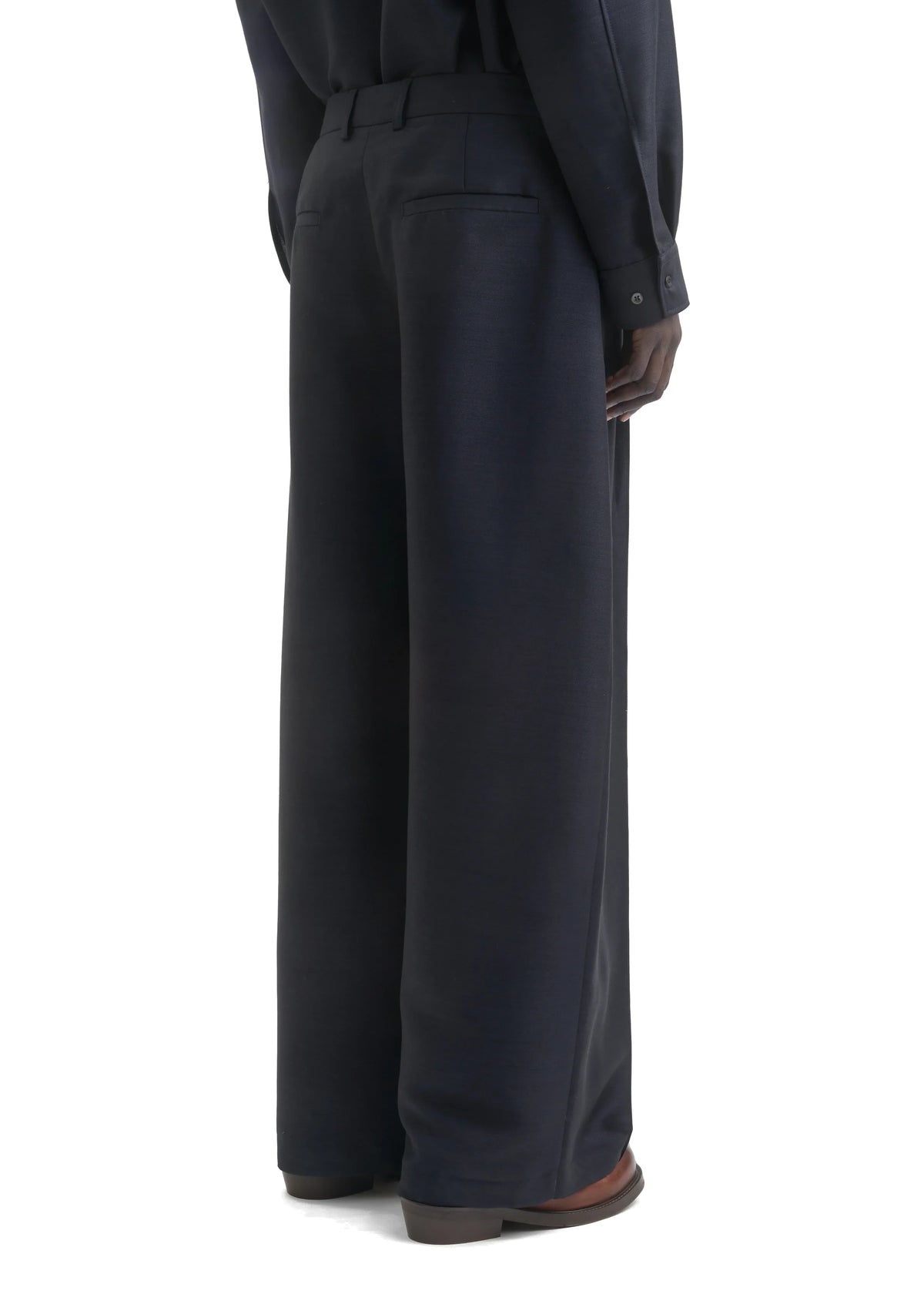 PLEATED WIDE TROUSER