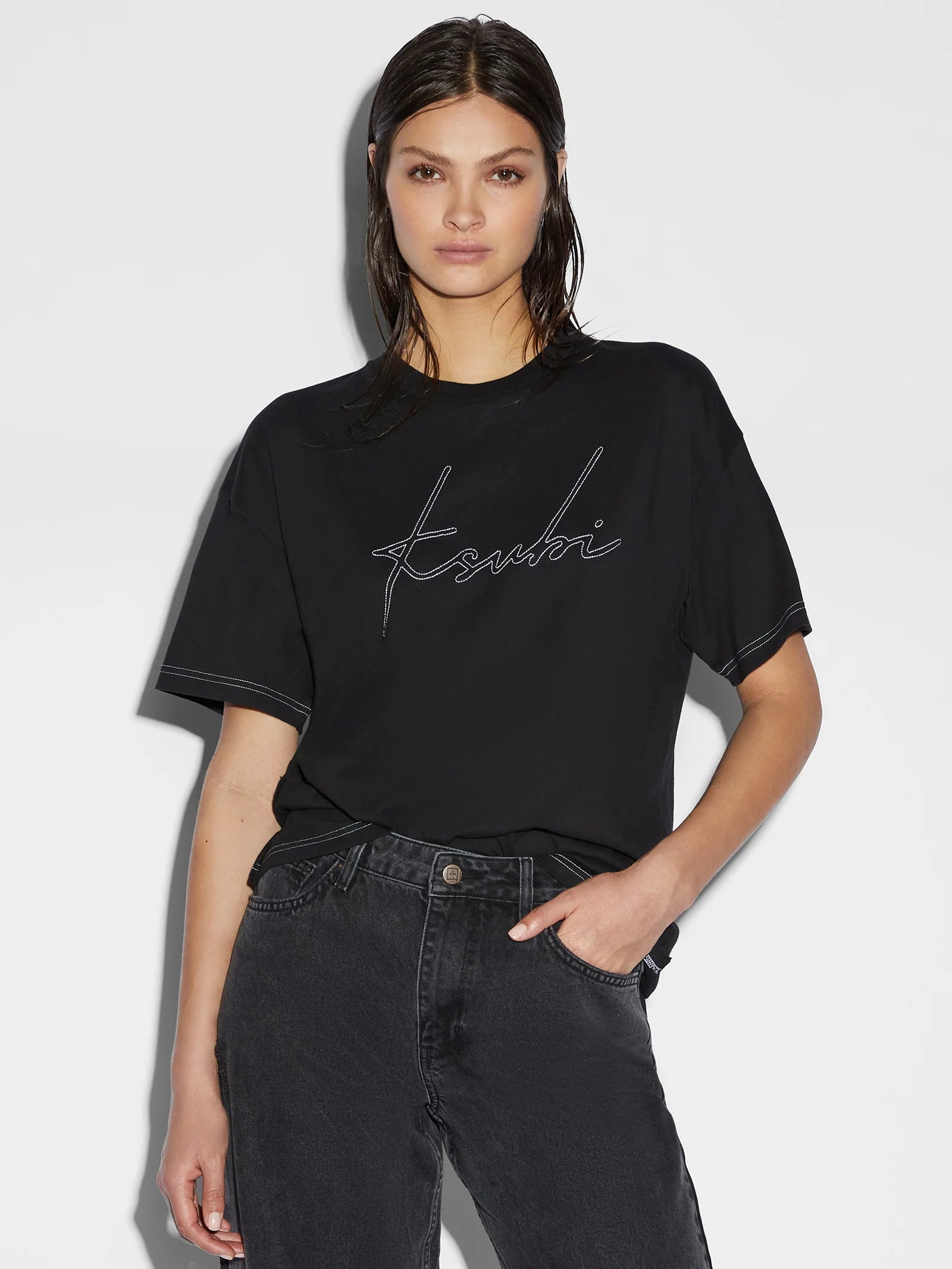 SCRIPT OH G SS TEE BLACK