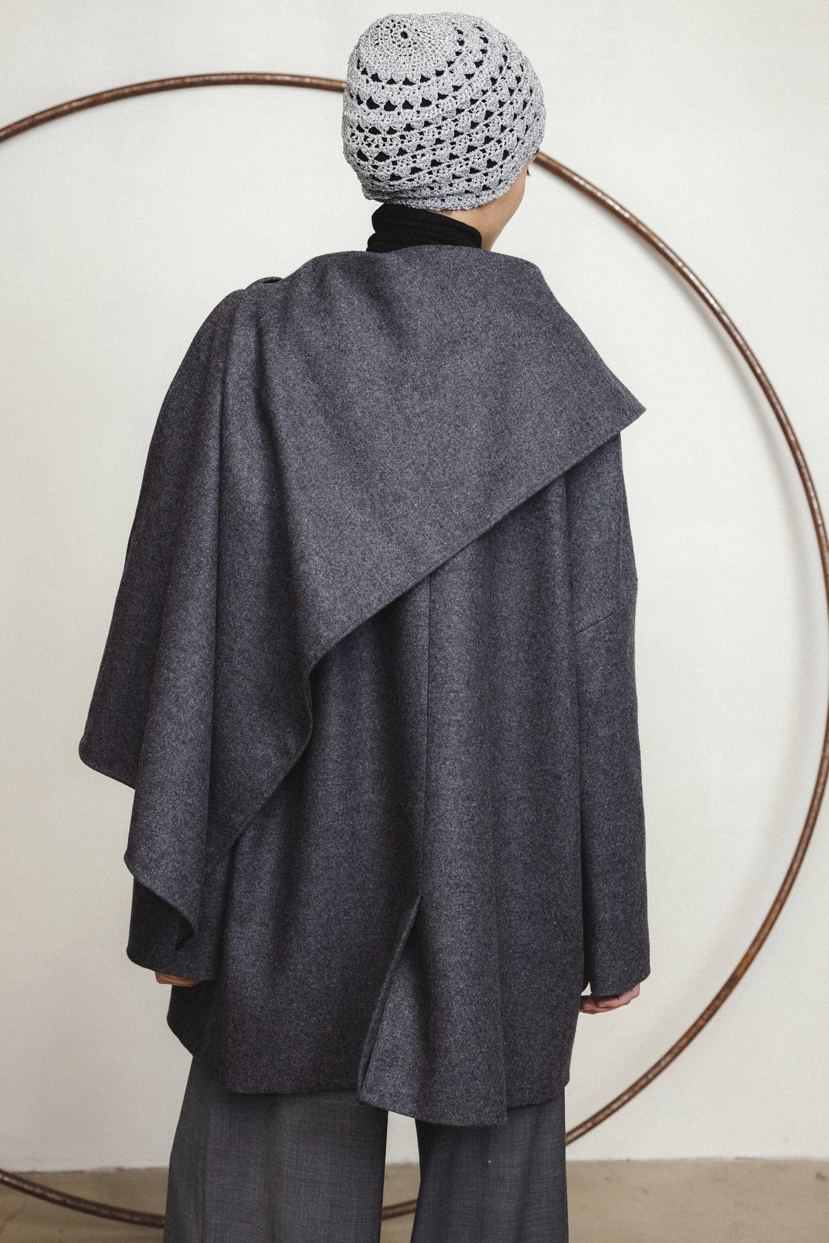 MANHATTAN DRAPE COAT