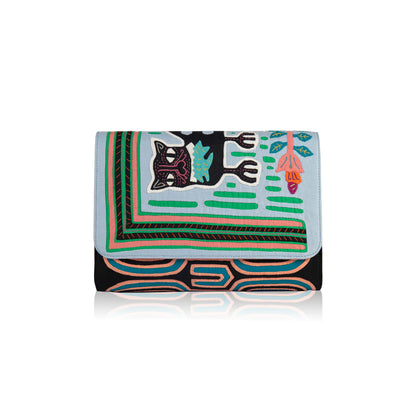 UAGAED KUNA CLUTCH