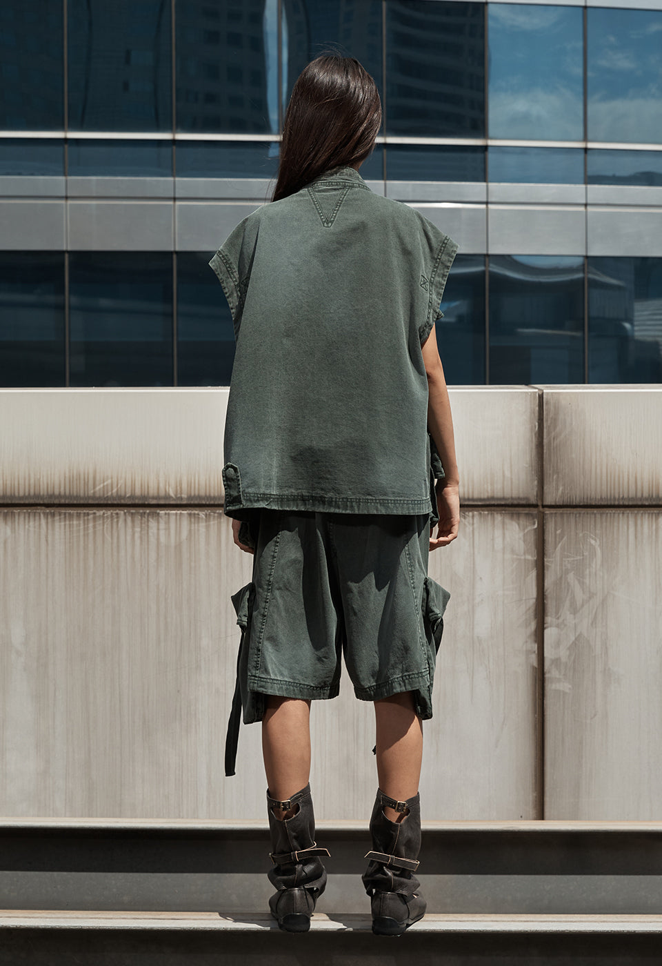 CARGO POCKET FIELD VEST