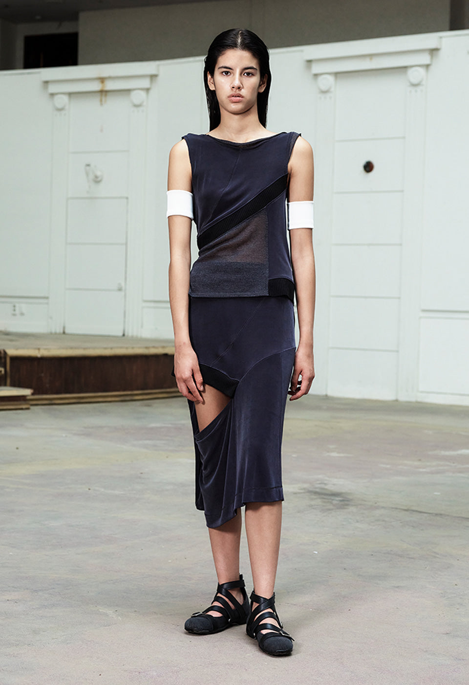 PANEL CUTOUT SKIRT - CHARCOAL