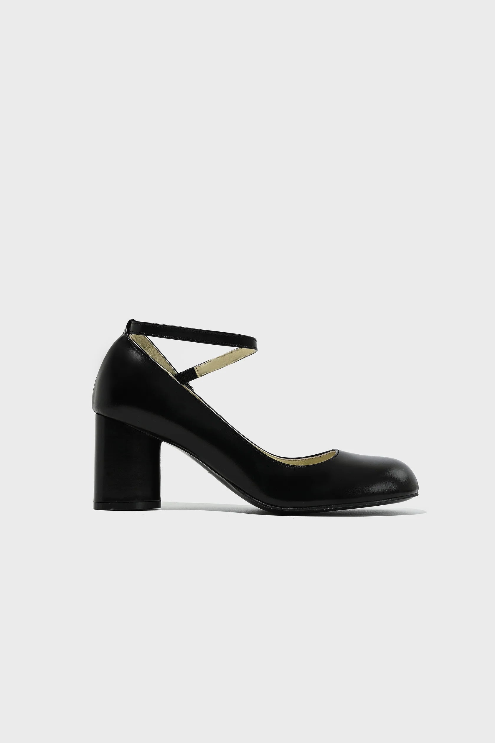 ANKLE STRAP HEEL