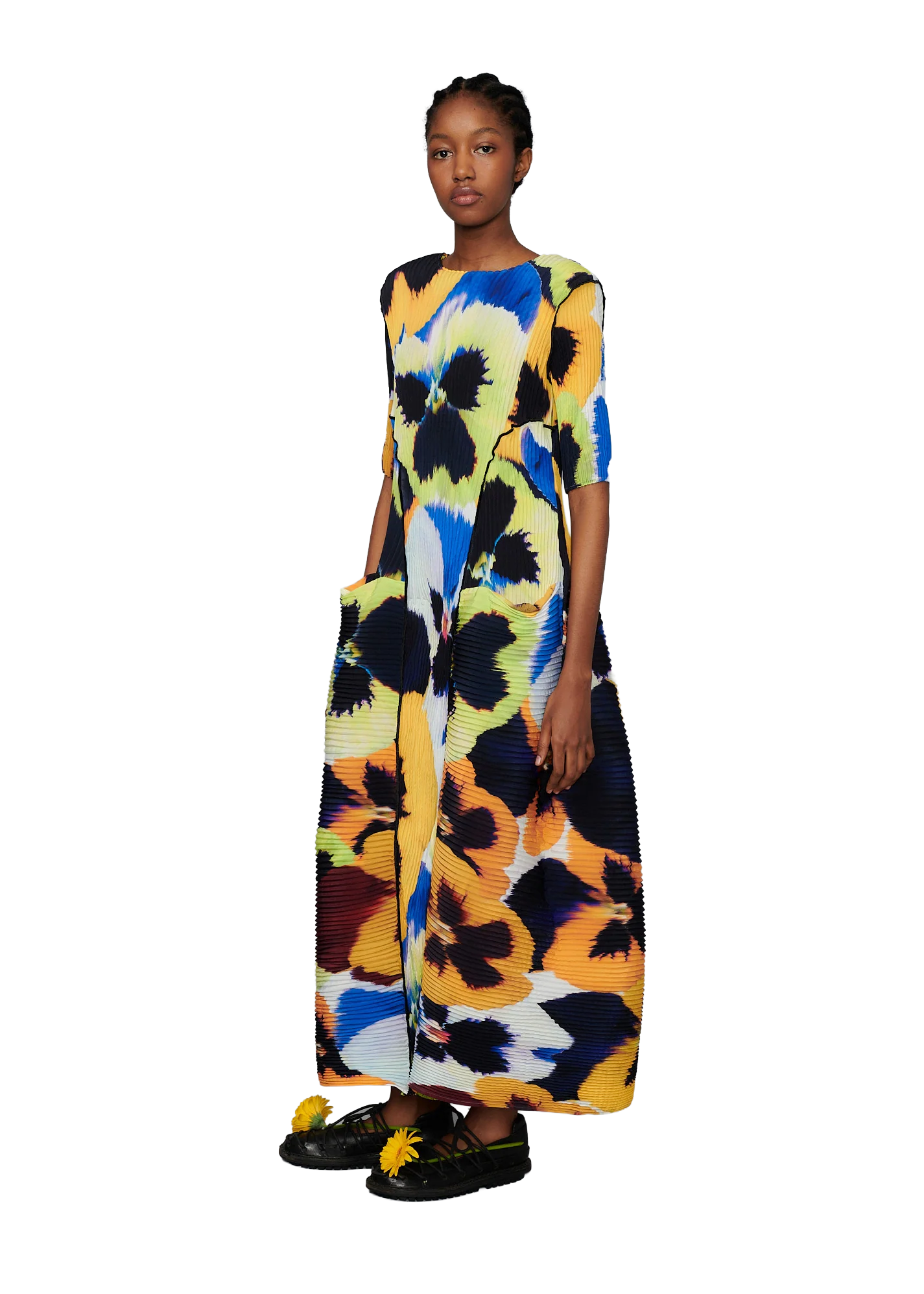 Floral Julia Heuer pleated dress for daytime wedding guest dressing